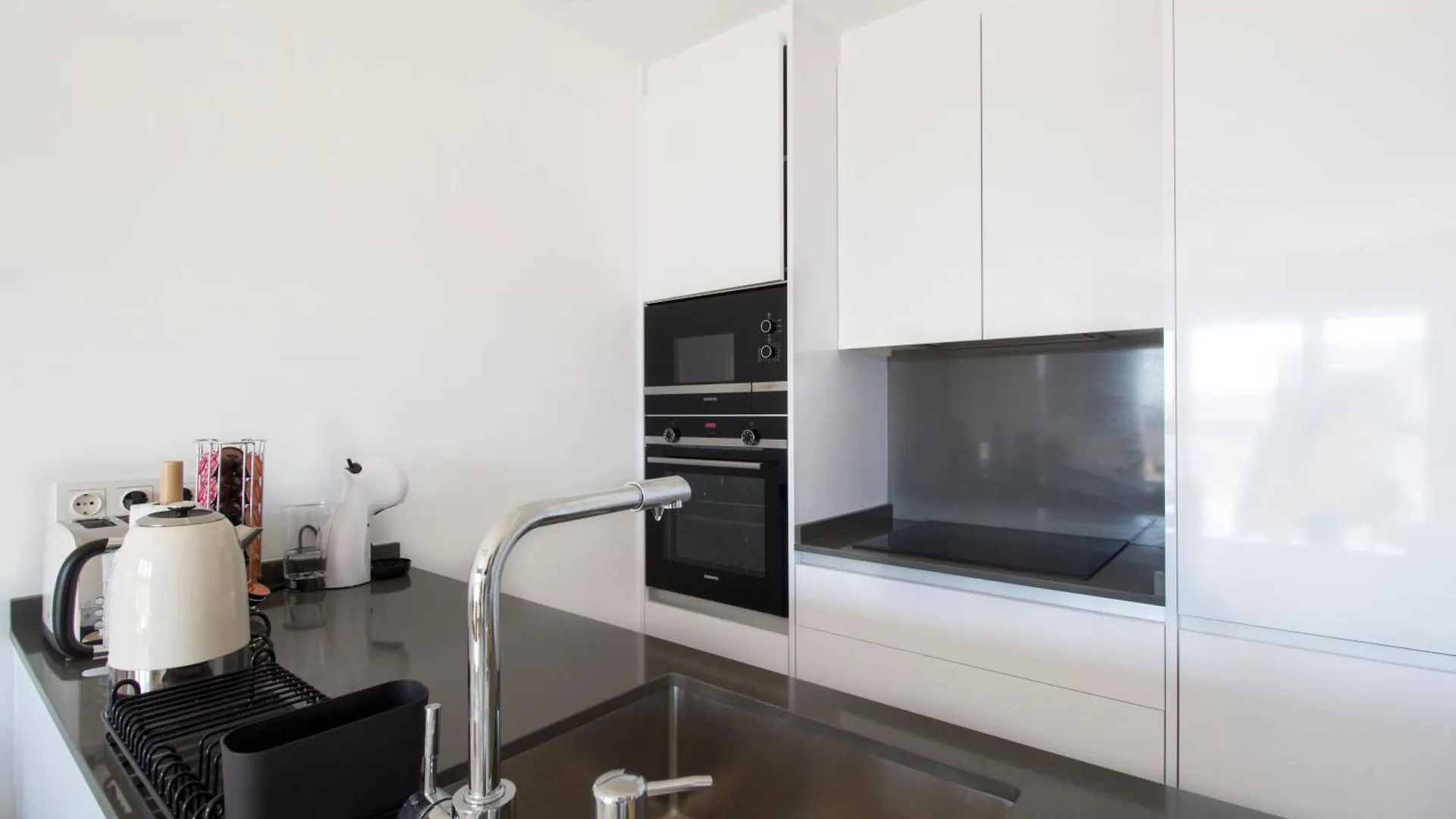Happy Travel Urban Sky 19C Apartment Malaga 0*,