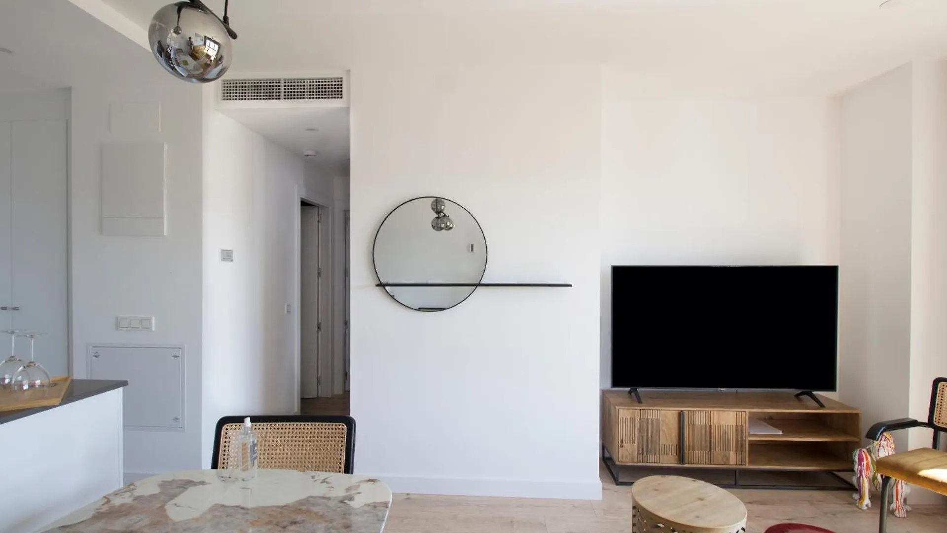 Happy Travel Urban Sky 19C Apartment Malaga Spain