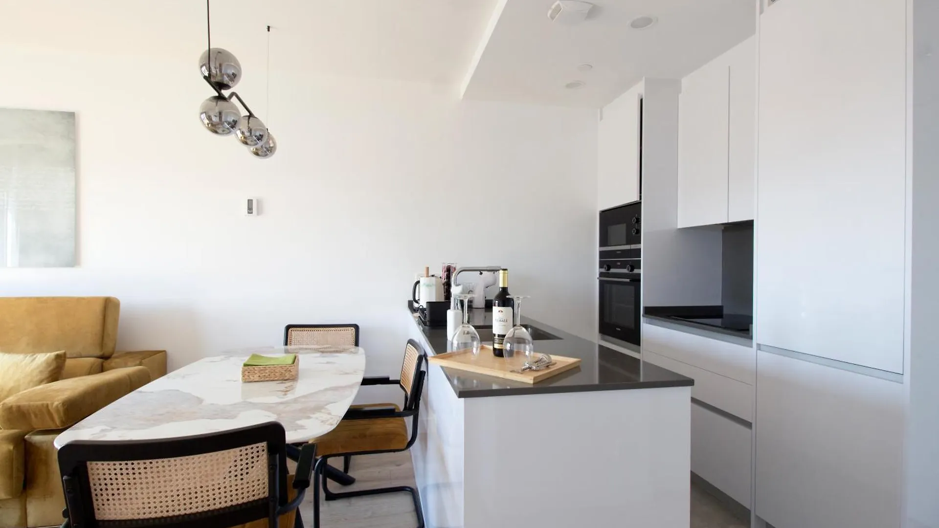Happy Travel Urban Sky 19C Apartment Malaga