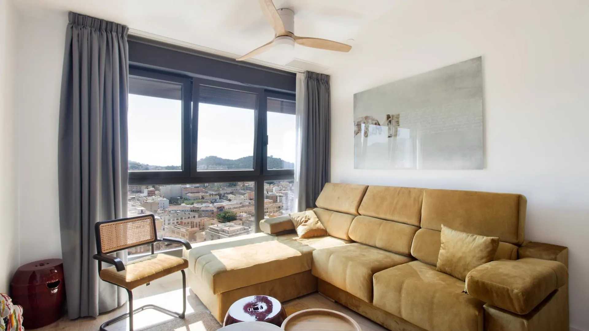 Happy Travel Urban Sky 19C Apartment Malaga